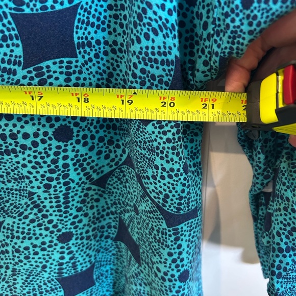 Escapada Teal and Navy Geometric Top Size Medium - Picture 3 of 10